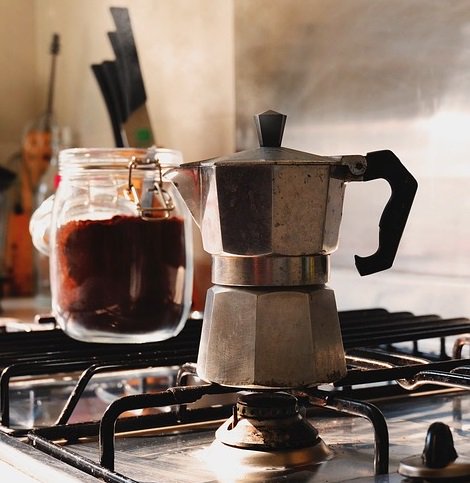 LavazzaSrbija's tweet photo. Miris koji kuću pretvara u dom.
#Lavazza #qualitaoro #cremaegusto #decaffeinato #qualitarossa #tierra https://t.co/OOzRqhFylj
