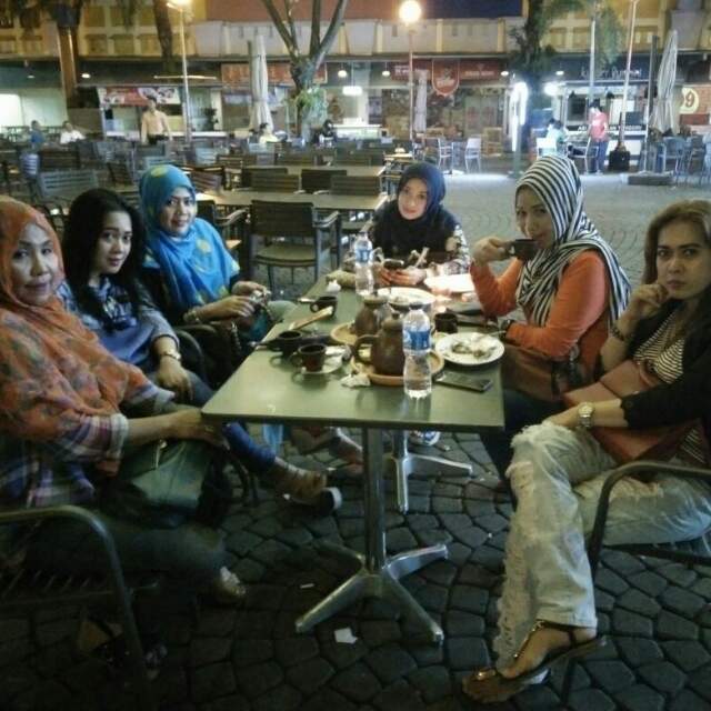#latepost.. ibu2 remponk