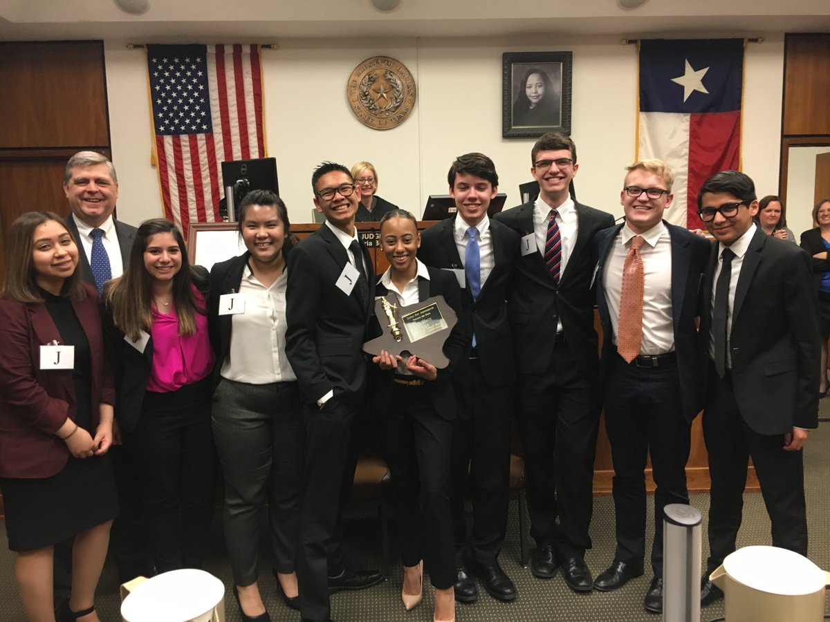 robcrain's tweet image. Congrats Creekview H.S.- Tx Mock Trial Champs! Amazed at the talent of these young people. Profession will be in good hands @dallasbarassoc