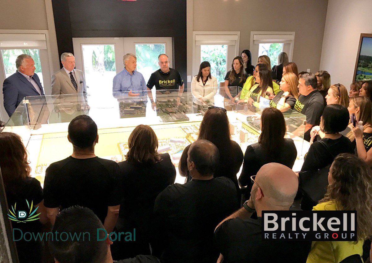 DowntownDoral's tweet photo. Brickell Realty Group came by Downtown Doral to learn more about 5350 Park, Downtown Doral's third condo building. #realtors #Doral https://t.co/zIQ2LtE8ff