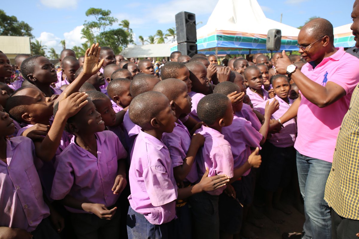KilifiCountyGov's tweet image. With over 800 ECD classrooms built & a robust scholarship fund of over 1B in 4 yrs , Kilifi has made great strides
#EducationInDevolution