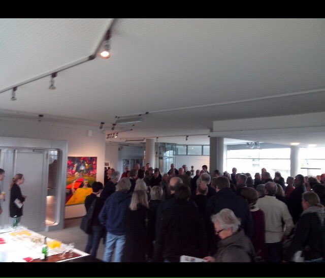 sari_ARTs's tweet photo. 😍😍Sari Art Vernissage Austellung im ZiF Universität Bielefeld https://t.co/BdsjCNVfbd