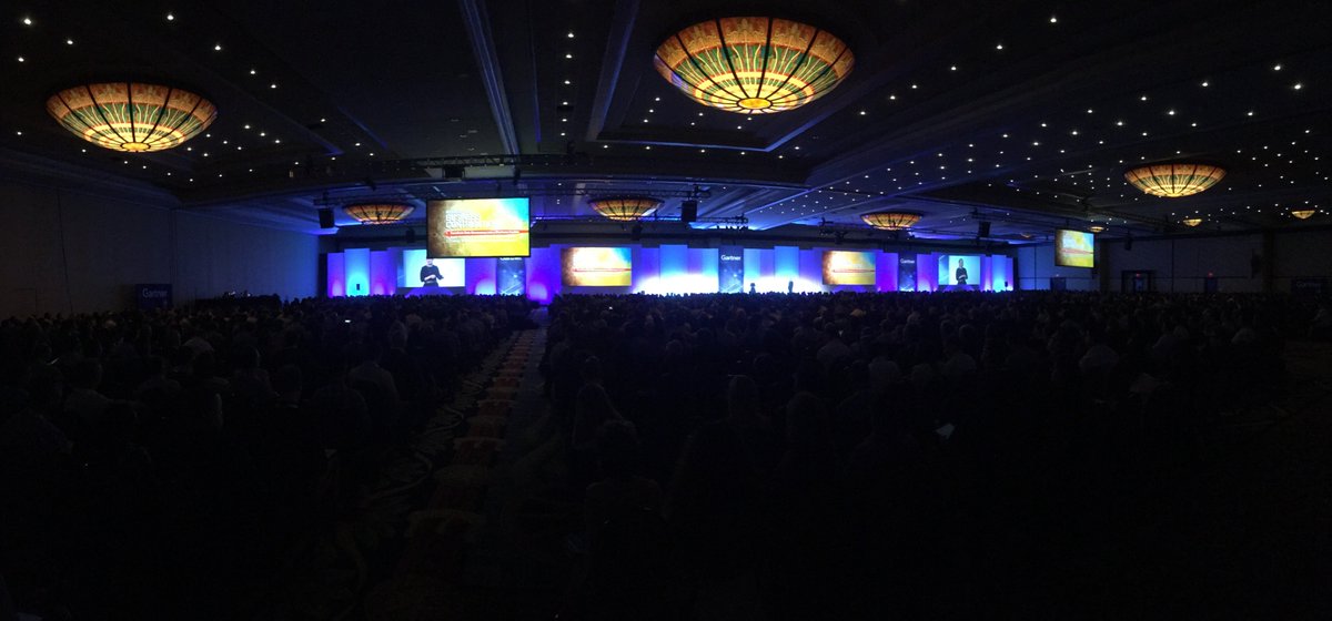 ccganalytics's tweet photo. #Data &amp; #analytics will have a bigger impact in the next 20 yrs than internet did on the last 20 #GartnerDA @Gartner_inc https://t.co/TuqmScN4lR