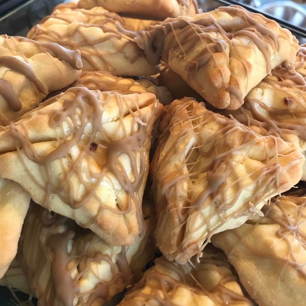 ShopSesame's tweet photo. Dairy cheese Hamantaschen like never before!
#hamantash #hamantaschen #cheese https://t.co/cyE8jmdwnI https://t.co/bL5W3oPqrW