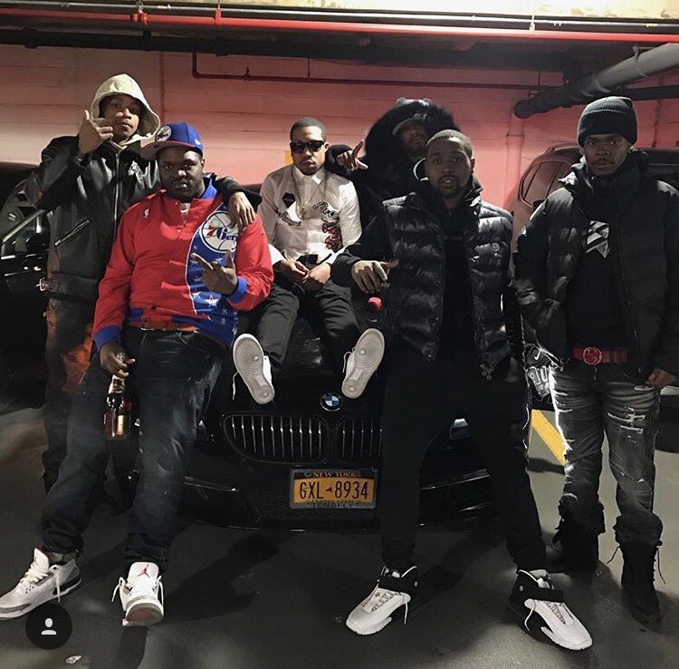 HustleBandz132's tweet photo. Onset At @shamockey5 - For Nyc Video Shoot! #ForNYC #Mock5 #RellyTheProducer #DUTheGod #FinesseWave https://t.co/hd5dbIVjq3