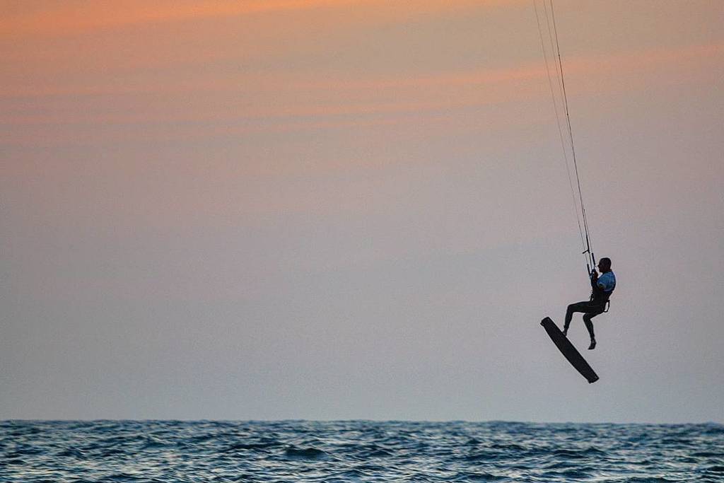 SunsetTLV's tweet photo. The Fall Can Be Lonely

#telavivinst #telaviv #telavivian #telaviview #telavivoftheday #tl… https://t.co/wzuZe39N2o https://t.co/X7HDbU9Zg2