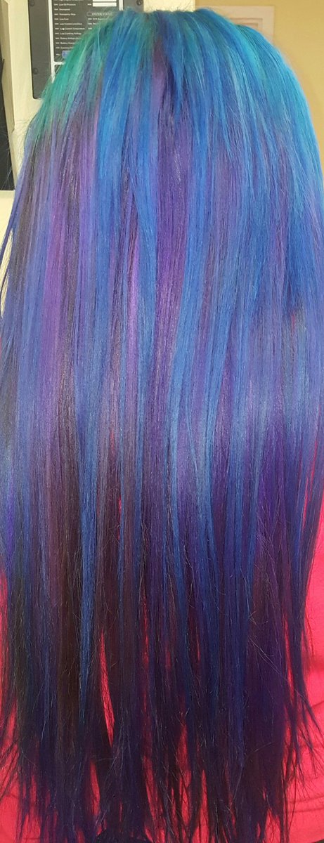 Fly_Gamer_4Life's tweet photo. #DidThisMyself #colorfulhair https://t.co/4VJUHJOjec