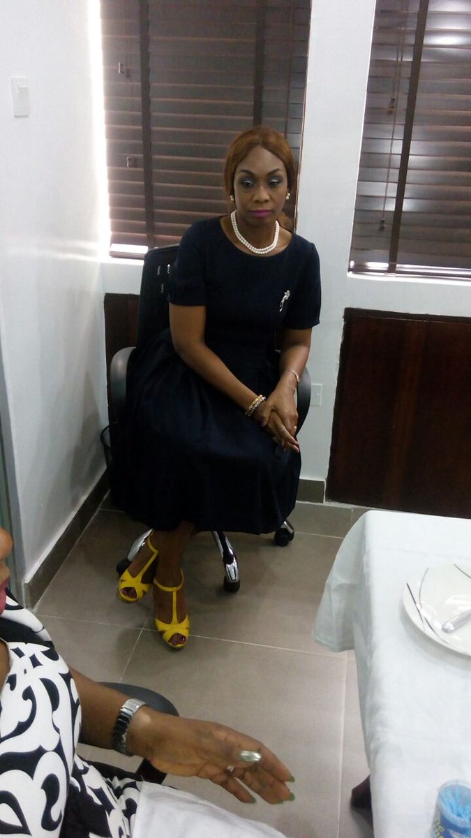 tGatimeout's tweet photo. 'Etiquette with Jo' taught us how to #sitright
Sit up, bum fully back in chair, back up, legs and feet slightly crossed to the right. Smile! https://t.co/cftqLF14yA