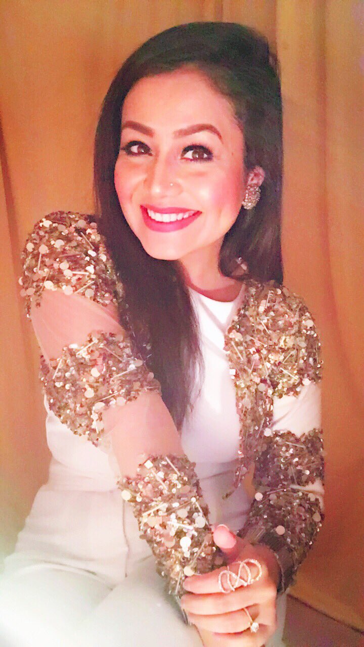 Neha Kakkar on Twitter: "Performing 2mrw (7th March) at #Deshbandhu College (Delhi University