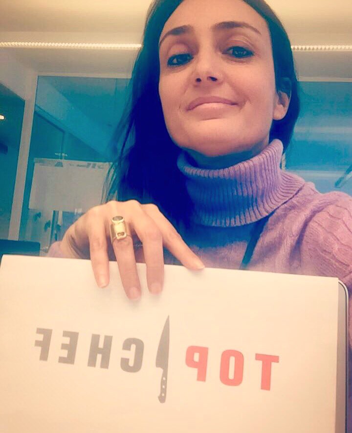 rosscaneva's tweet photo. Starting anew adventure #topChef realityshow are you ready italian chefs? @RosannaMarziale @TwitterFood @alesonni @robertaschira @L_o_t_u_s https://t.co/3rv09kMpZN