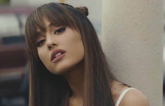 Vincent57423441's tweet photo. #EverydayStreamingParty #bluewhalechallenge #iHeartAwards https://t.co/Ehf7RdeIw6