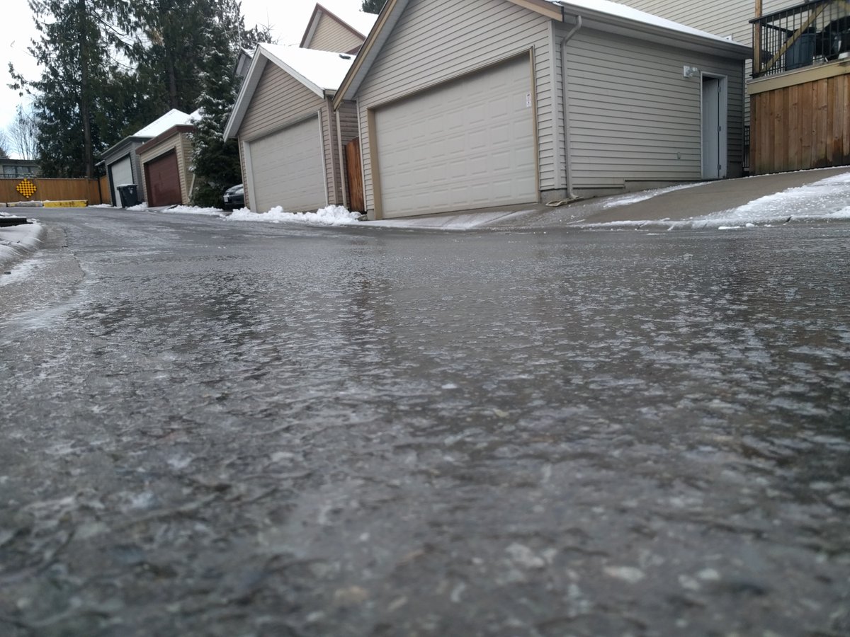 fosterius's tweet image. The #Ice Capades came to our laneway in #Langley this morning. Crazy #BC #weather @MMadryga @BC1