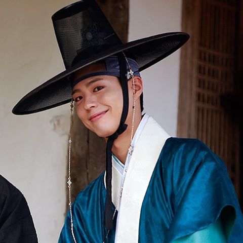 aibee019's tweet photo. See you later my prince Lee Young...  Yay excited much!  @BOGUMMY 

#LoveintheMoonlight #LITM #ParkBogum #박보검 #Bogummy #BoYooCouple https://t.co/zFRVtyjn29