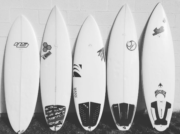 warmwindssurf's tweet photo. Plenty of great used boards at the shop for dirt cheap if you need! #usedsurfboards #wintersurf #surfri https://t.co/F2jktYq2d3
