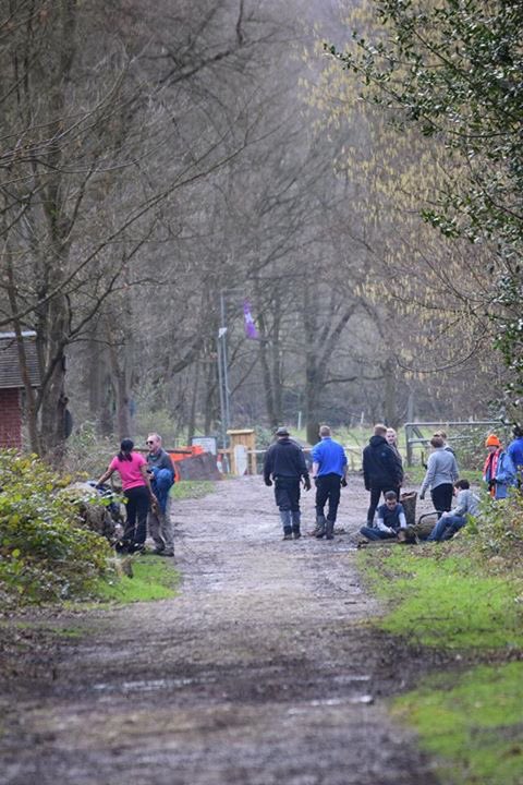 JonDCSouthEast's tweet photo. District Explorers helping at John Lee Woods. @SELeicYouth @boddz7 @LeicsScouts @liannelizmason @leicsSWscouts https://t.co/bRVUqJvm0F