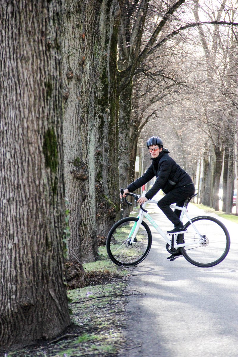 VolataCycles's tweet photo. It’s been great meeting @roadcycling_de and having them that excited about our ideas and products! Read further: https://t.co/BbbuMLch9q https://t.co/yxtBGWuG1l