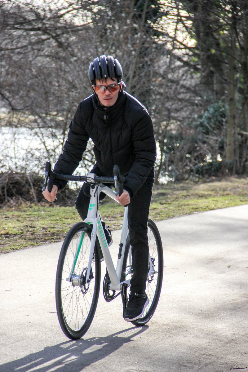 VolataCycles's tweet photo. It’s been great meeting @roadcycling_de and having them that excited about our ideas and products! Read further: https://t.co/BbbuMLch9q https://t.co/yxtBGWuG1l