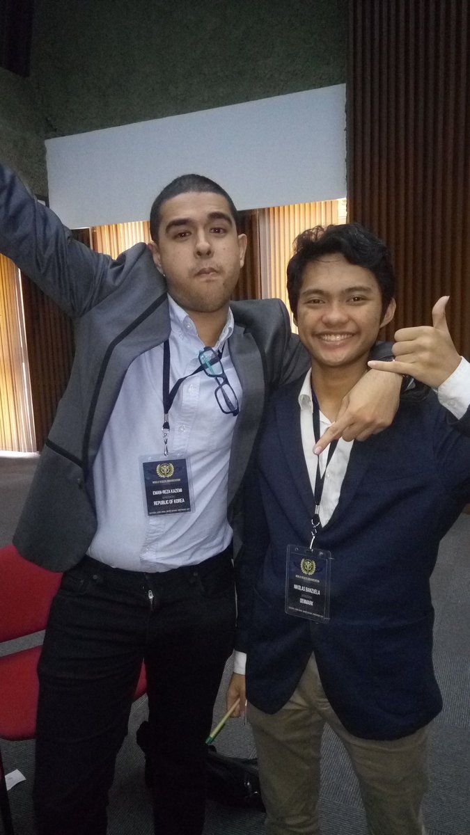 ShadowLance180's tweet photo. With the Drake.
#SLMUNC https://t.co/8rfHVEUv6b