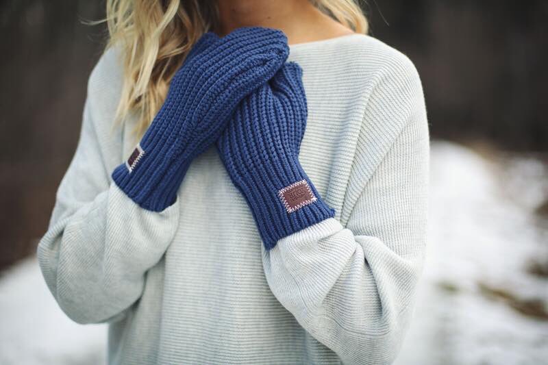 LYMTOWSON's tweet photo. Mittens release at 10am central! Select #TowsonLYMcrew at checkout🍉🍉 #MelonMonday #productrelease #lym https://t.co/9LyxrofNKA