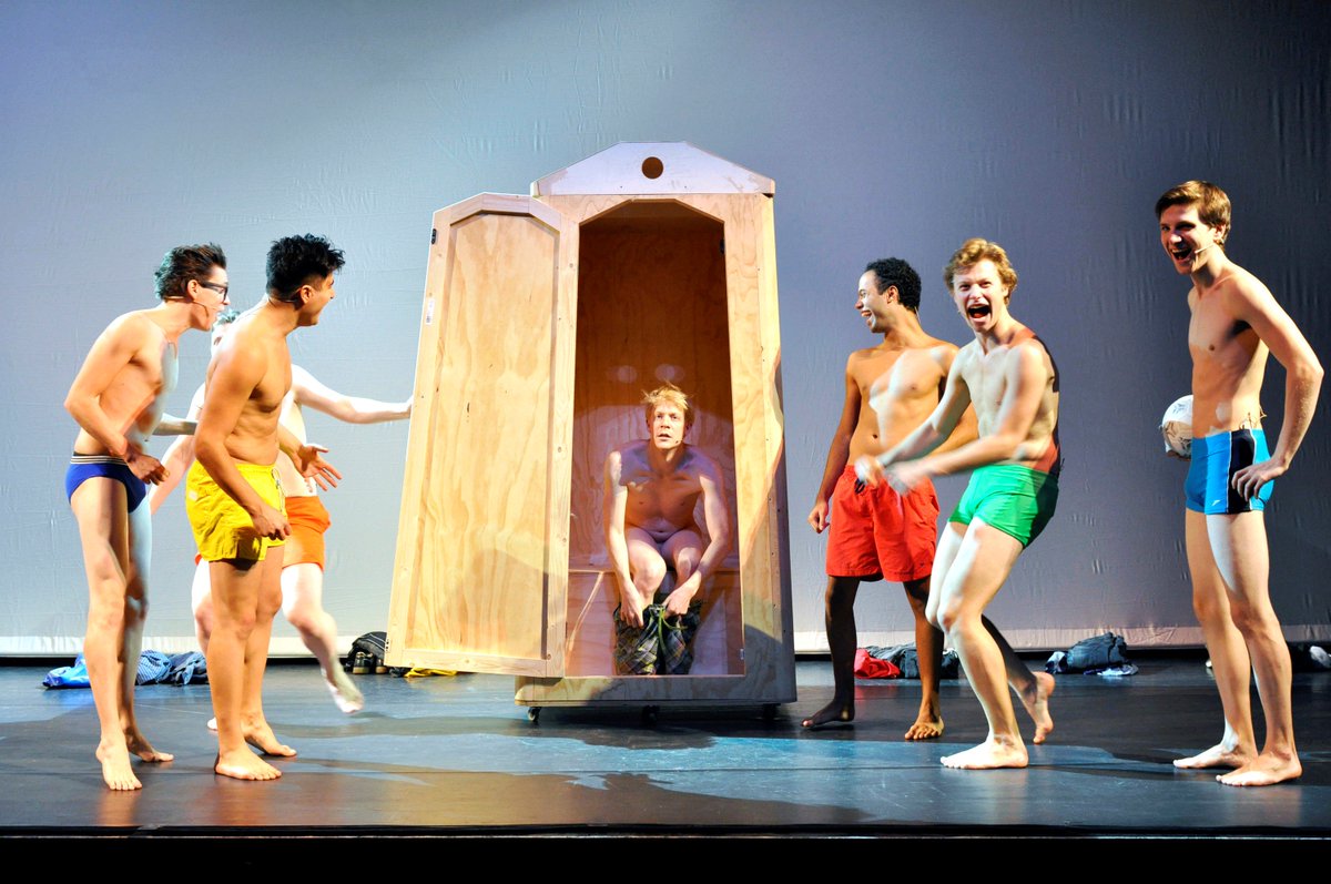 CC_Beringen's tweet photo. Zondag maken @TheaterKwatta en @GeldersOrkest onze schouwburg onveilig! #Dissus #muziektheater #homerus #modernjasje https://t.co/WEZkeP9CYG