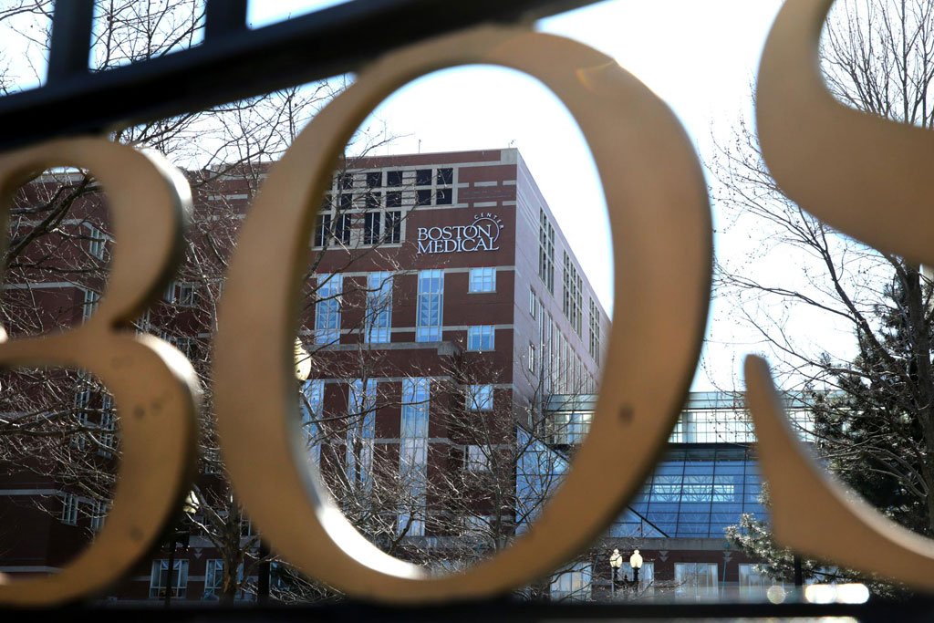 BostonGlobe's tweet photo. Boston Medical Center has received the largest gift in its history: $25 million. https://t.co/8zDmeawK6P https://t.co/vQEwosAiP5