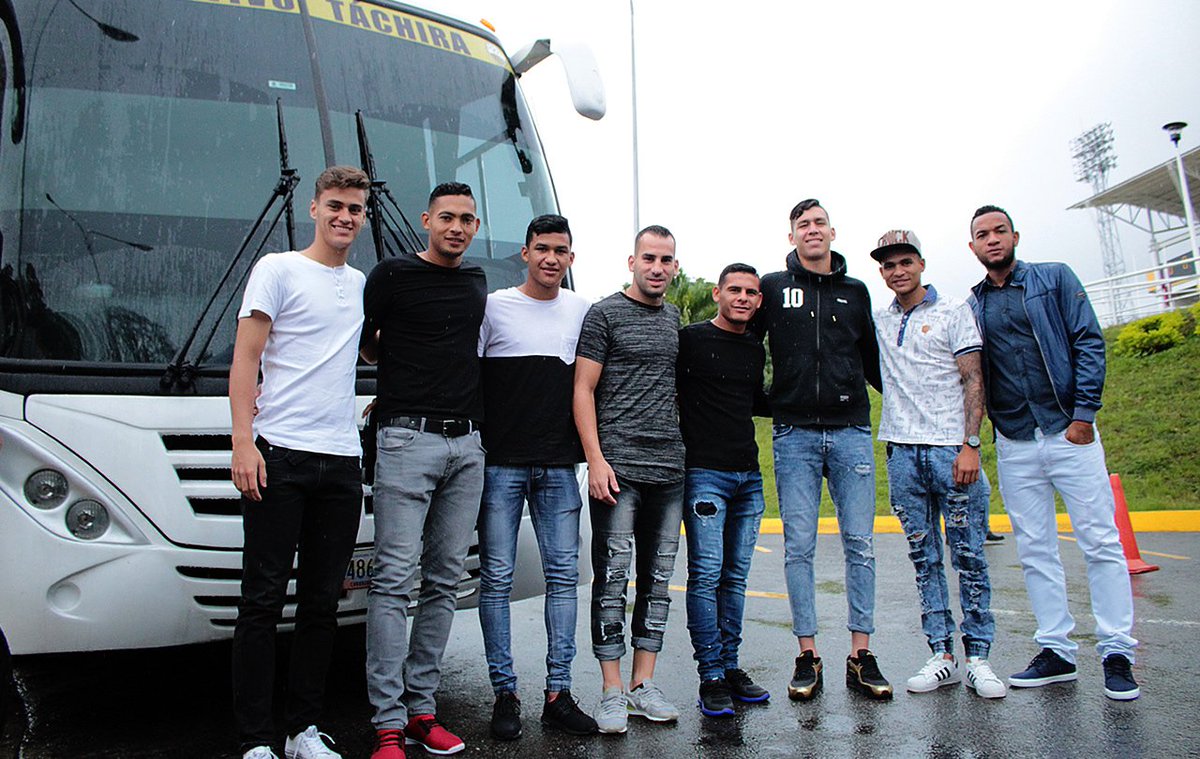 #InstitucionalDTFC | ⚽️👊 Nuestros ocho guerreros partiendo al Módulo Vinotinto en el CNAR de Margarita 🇻🇪