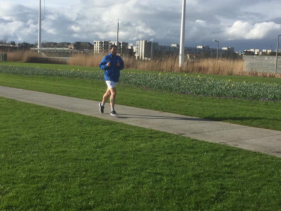 keyesy9's tweet photo. Me at @FCollinsParkrun on the way to getting my P.B #lookatthosecalves https://t.co/Pc0iVTOjzq