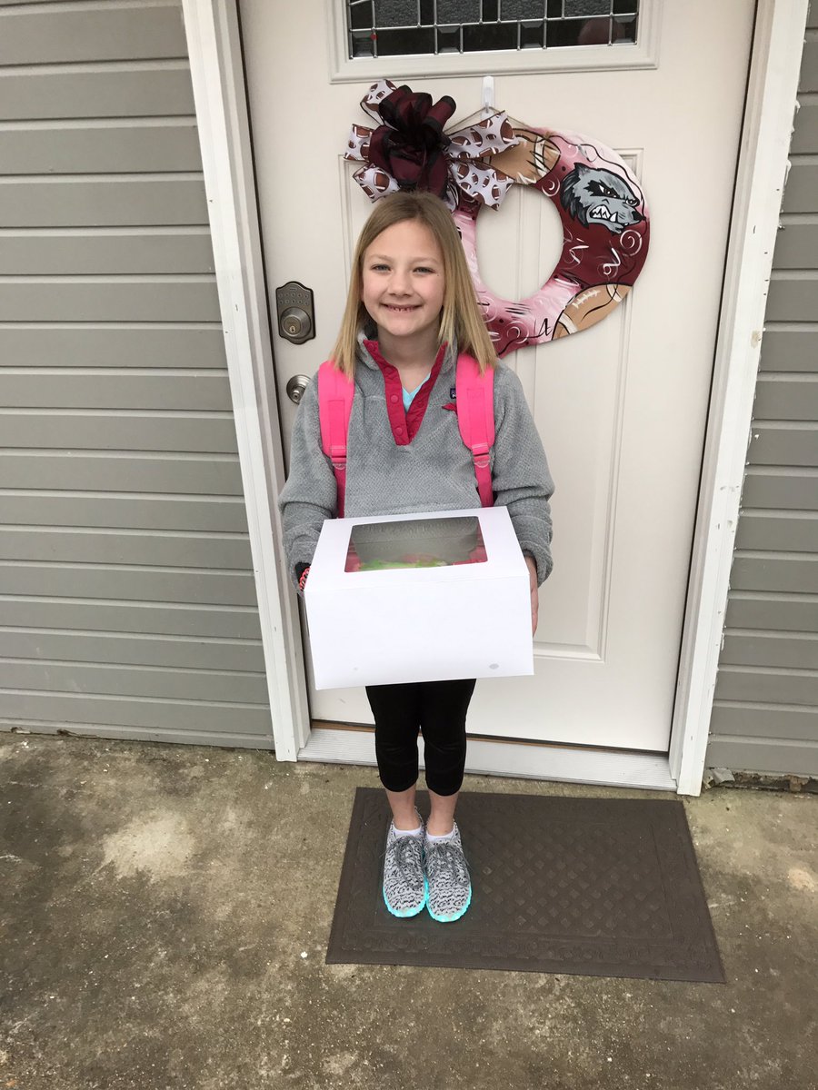 RPCoach21's tweet photo. Happy Birthday Molly Addison!#9and Fabulous https://t.co/bymsHCUkbs