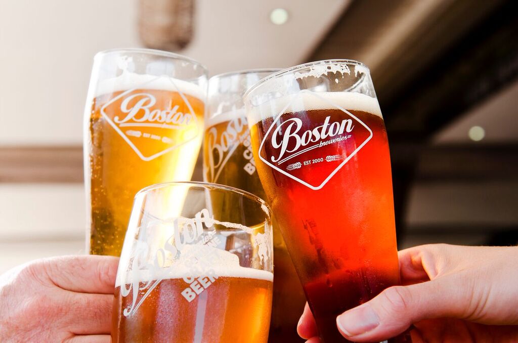 Hello_CT_Mag's tweet photo. Every bottle of #RockHoppaBeer sold  @BostonBreweries will give R1 to help @SANCCOB! A more refreshing way to help nature couldn’t be found https://t.co/yn1yPVohft