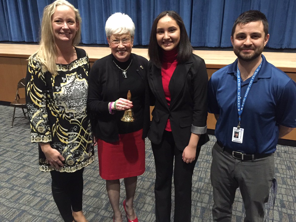 EastHamptonHigh's tweet photo. Lt. Governor Nancy Wyman visited the freshmen Civics classes and urged students to get involved and have a voice in government. https://t.co/OtLzzRgbOh
