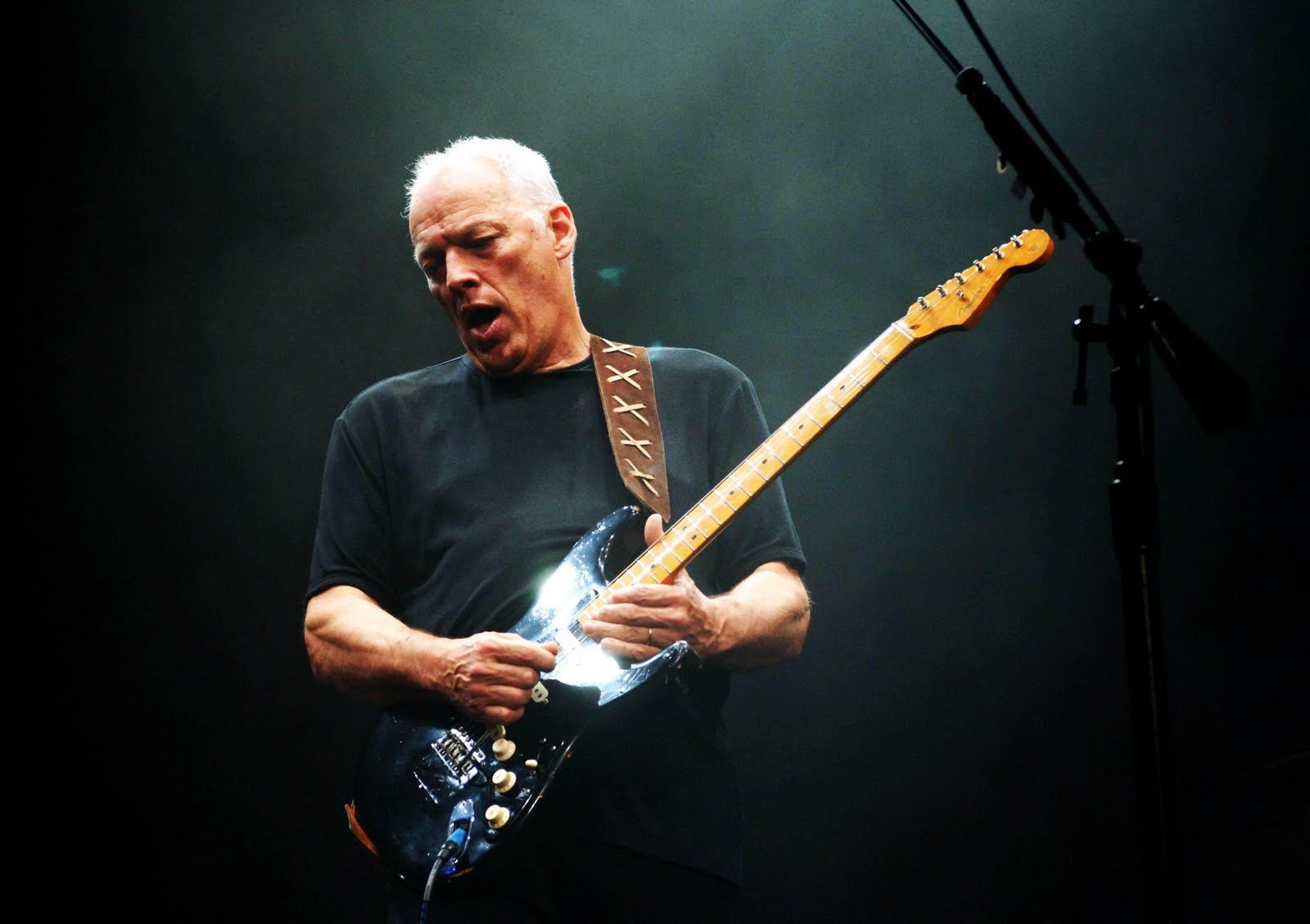 A Big BOSS Happy Birthday today to David Gilmour from all of us at Boss Boss Radio! 