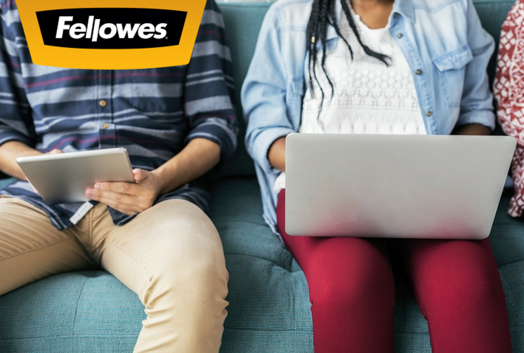 FellowesCanada's tweet photo. Working on the go? Avoid snoops and protect your identity with #PrivaScreen. #FellowesProtects
https://t.co/jvHZmv7zZM https://t.co/fcLBCYZeej