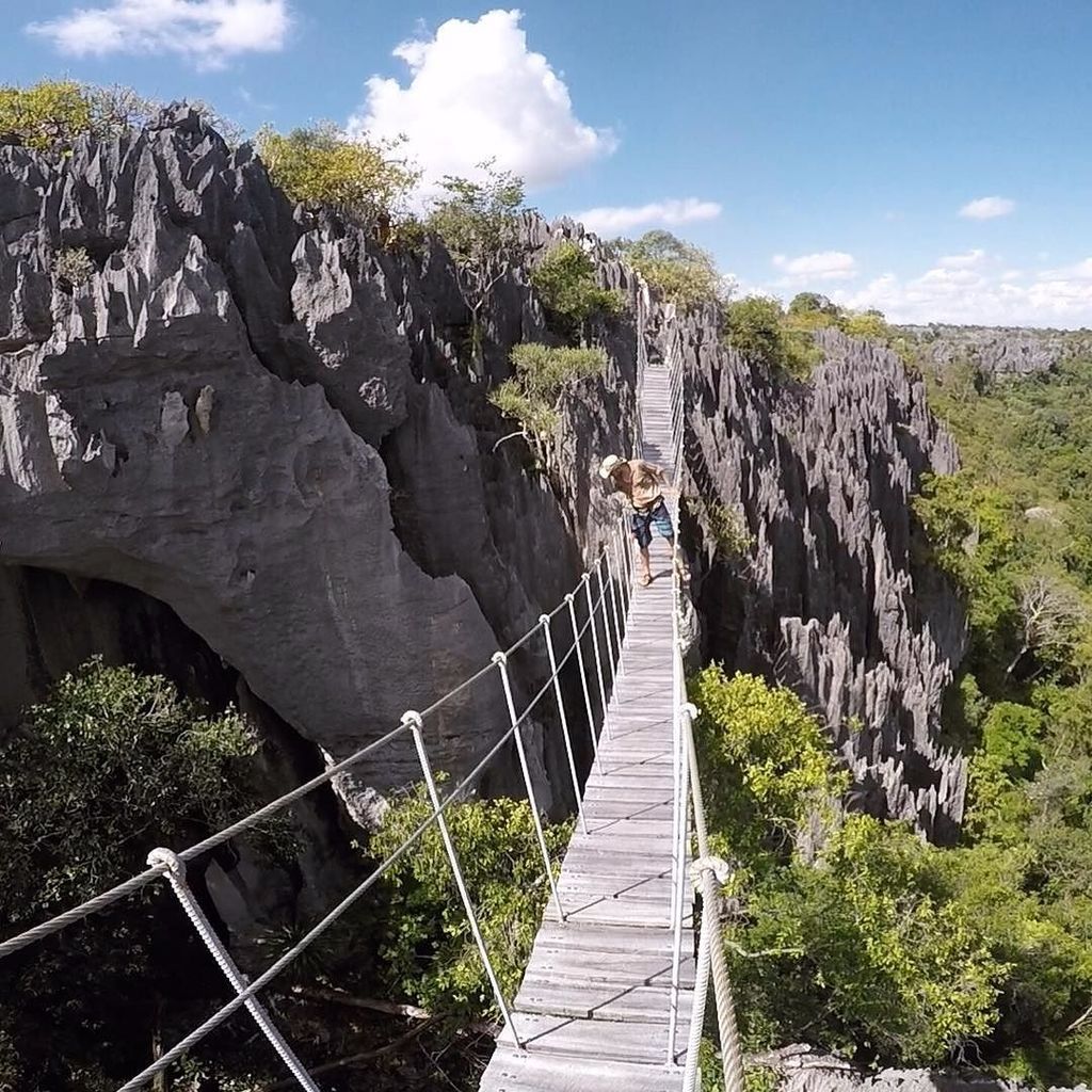 Are you afraid of heights? @sophie__hollingsworth isn't! What are your bravest travel mome… ift.tt/2lTuqnb