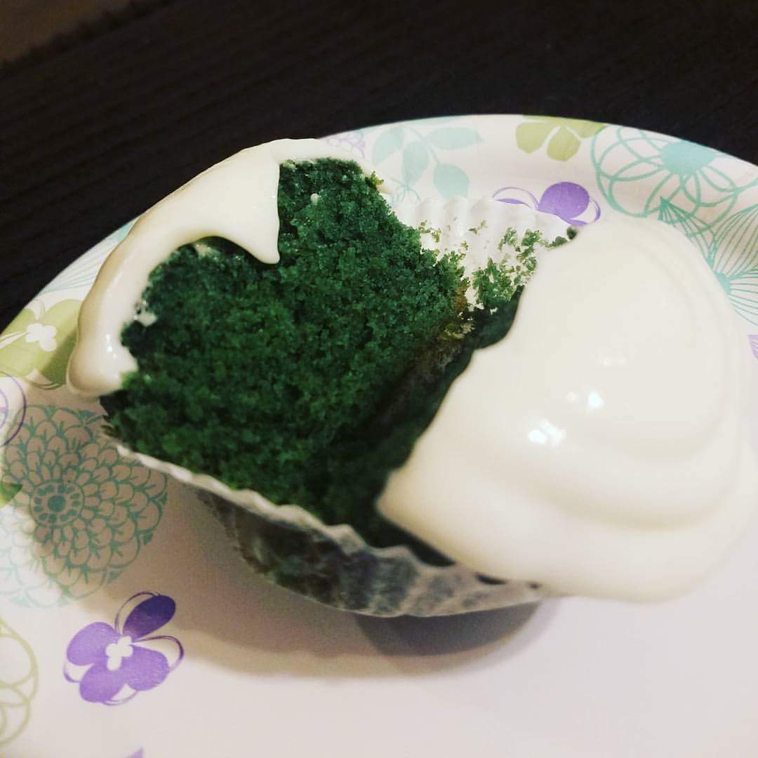 cob_maskedman's tweet photo. @ArdentCannabis @ShanelLindsay green velvet for upcoming St Pattys day. Woulda have been doper with the Nova to decarb. Hopefully soon ... https://t.co/4eqHPvhlbM