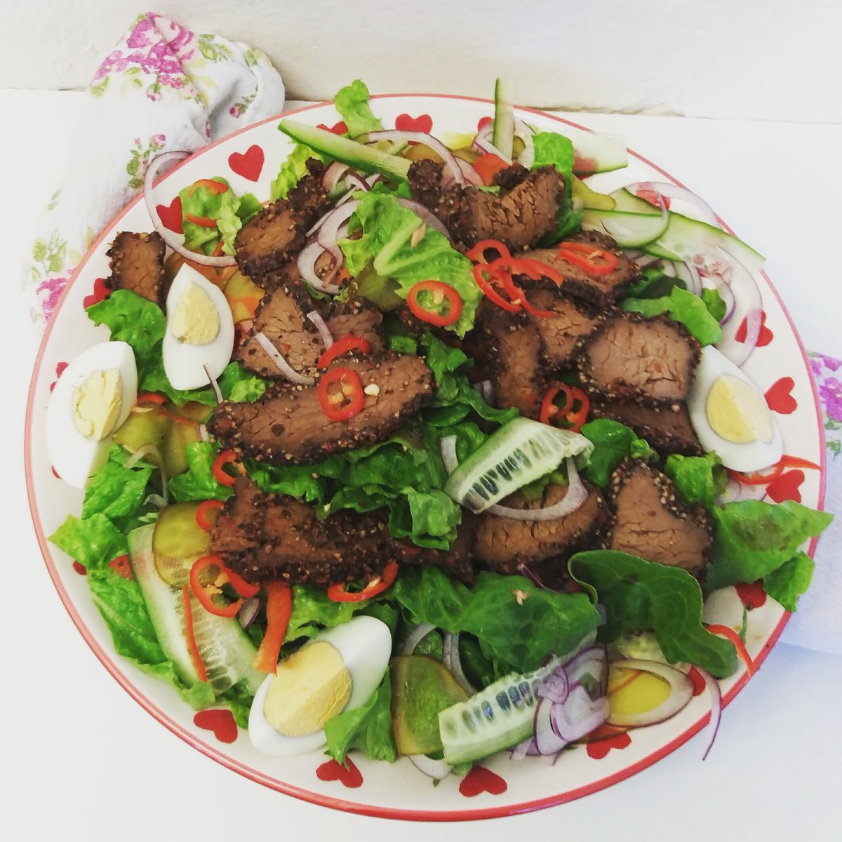 ww_uk's tweet image. "Made a quick #lunch today and it was amazing! Peppered beef &amp;amp; egg salad that was #6SP well spent!" @LauraNorgate