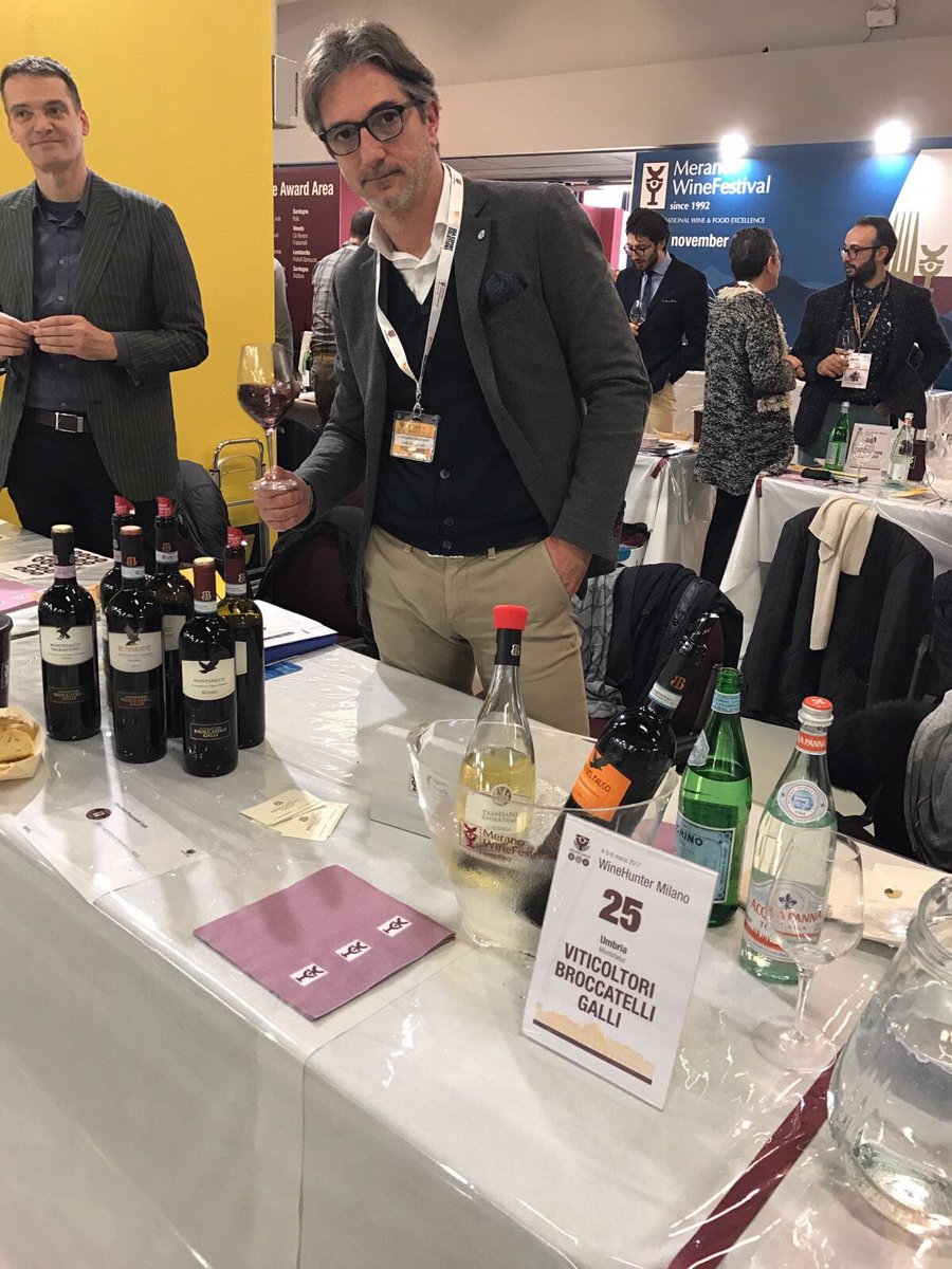 broccatelligall's tweet photo. Stiamo vivendo delle bellissime giornate di degustazione a #milano al Merano Wine Hunter. #broccatelligalli #umbria #wine #winetasting https://t.co/7glcPE6xJ7