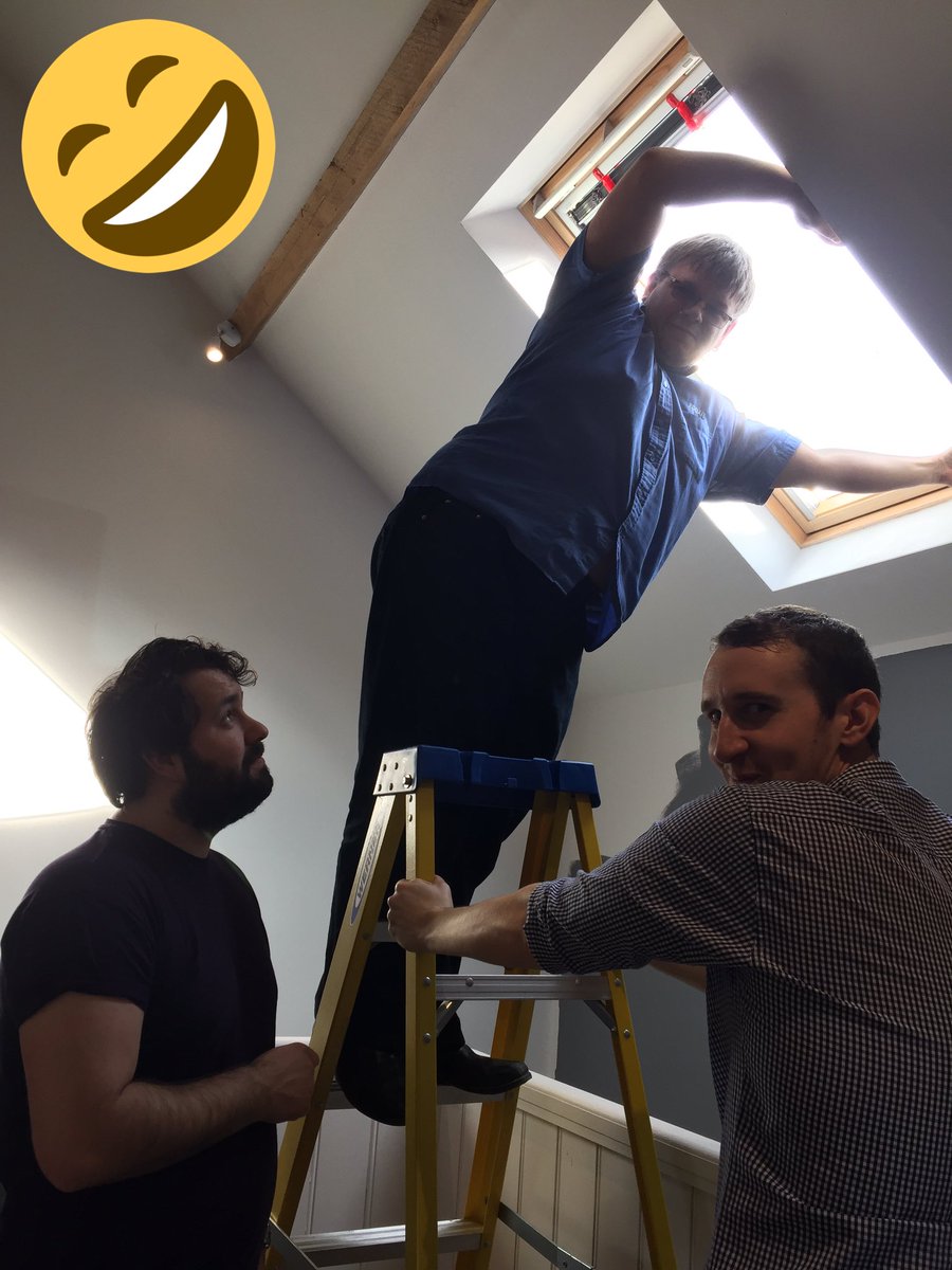 RayaTsv's tweet photo. Ed is stretching his talents even further with his new exercise routine along with his two slaves #loveyourjob #teamwork  @ConsultancyTeam https://t.co/zOviHC3L8v