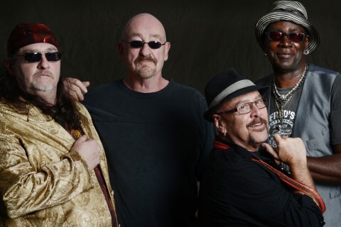 StephenFoz's tweet photo. Rock great #DaveMason is at @TheApexVenue 2nite, a venue that will be far better suited 2 him &amp; his band than @UnionChapelUK was on Fri. https://t.co/6OoBjCqunJ