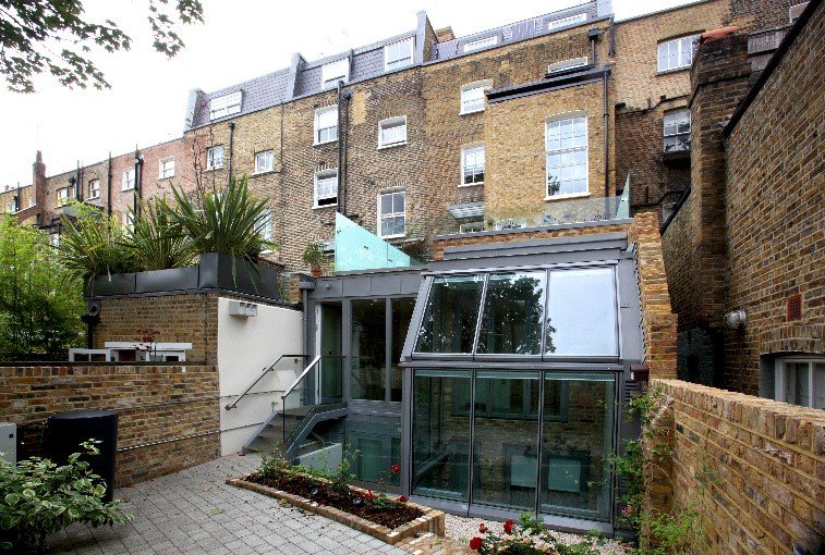 Vote for #119EburyStreet <a href="/MIPIMWorld/">MIPIM</a> #MIPIMawards
Reason 5: On-site solar panels deliver 50% of power