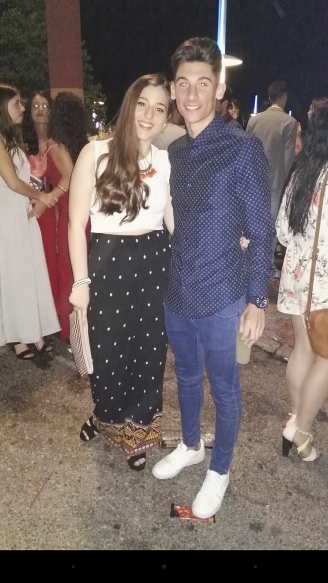Sergiotroyanoo's tweet photo. Feliz cumpleaños burri 🤗🐴 TE QUIERO ❤  #laserpienteasesina #tacataca #ciegazo #churriburri https://t.co/uKwGqouCqJ