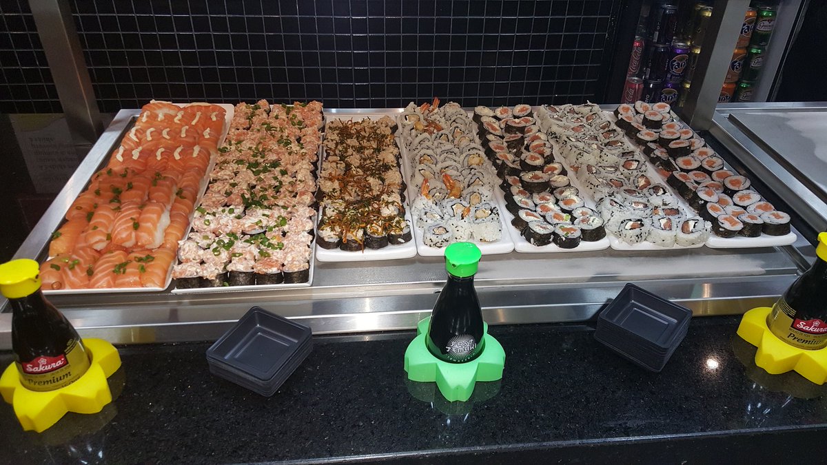 FastTemaki's tweet image. Vamos começar a semana almoçando nossos deliciosos Sushis nos Fast Service.