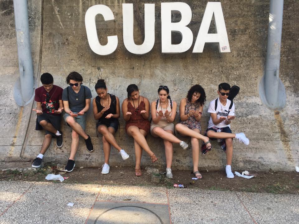 BPSglobal's tweet image. Take us back to Cuba ...We had an extraordinary time exploring Cuban art &amp;amp;culure #bps #cuba #GlobalEd