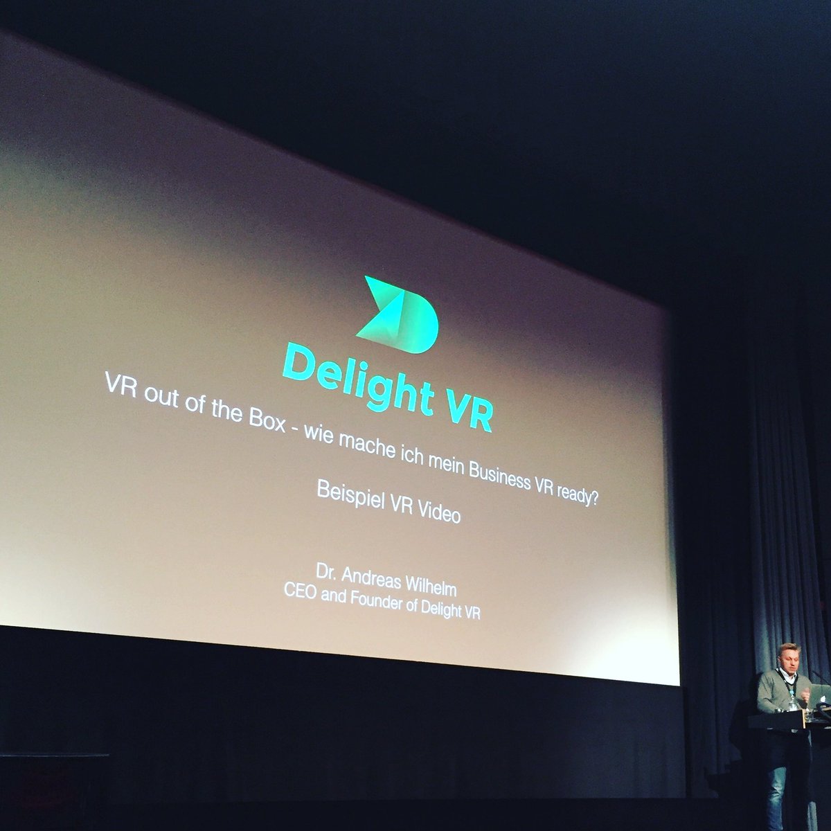 KarstenGue's tweet photo. #VR out of the box - business-ready? #VRday #TrendDay #Munich #VirtualReality #delightvr https://t.co/CaIuUwN783
