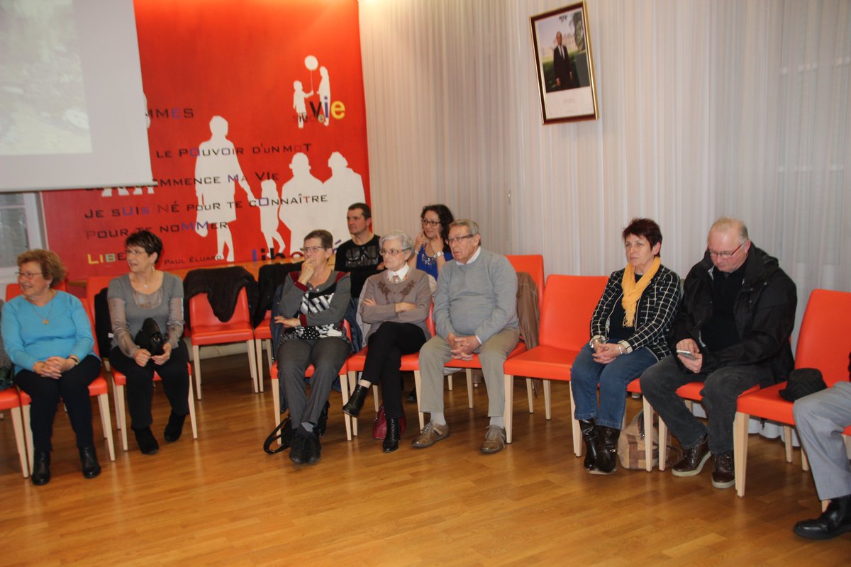 Cadre de vie Montceau. Remise des prix aux participants du concours 2016 des maisons fleuries montceaulesmines.fr/les-actus