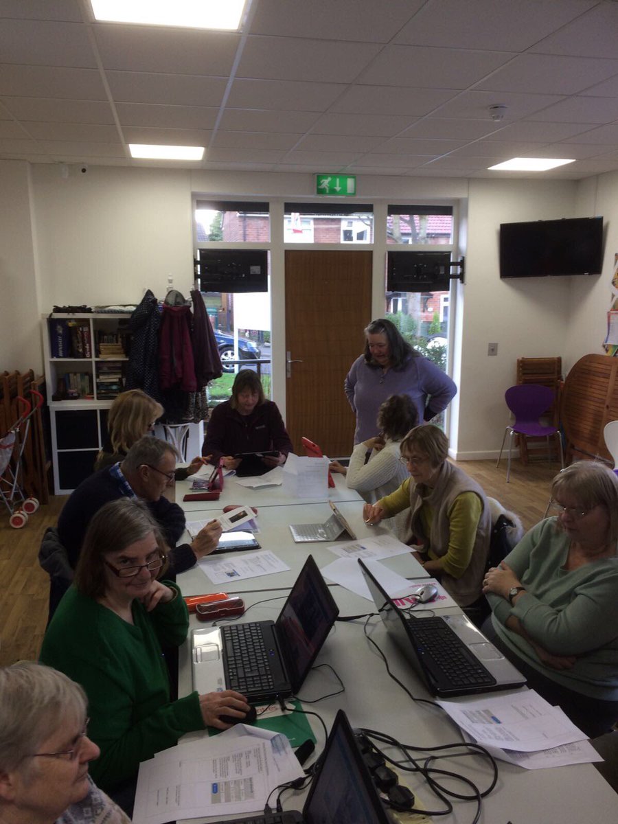 11 people learning all about Hannah Gregg from @QuarryBankNT using <a href="/findmypast/">Findmypast</a> during #getonline17 at <a href="/BredburyHub/">Bredbury Hub</a> #stockport