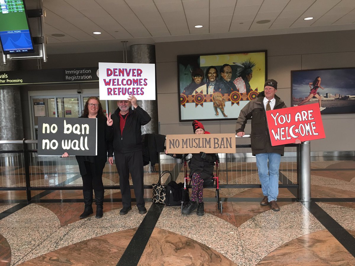 salar3636's tweet photo. کاش ماهم اینجوری بودیم...
#MuslimBan #notostudentban https://t.co/XAqGUQjgjm