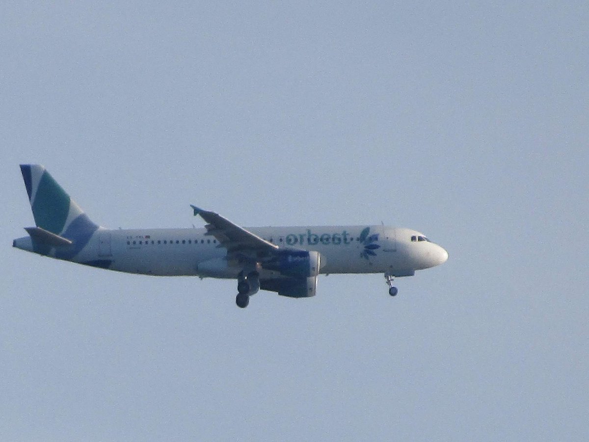 pimoadri's tweet photo. Me ha encantado ver este avión por sorpresa #Iberworld #Orbest #Evelop https://t.co/DWAdRKGQo0