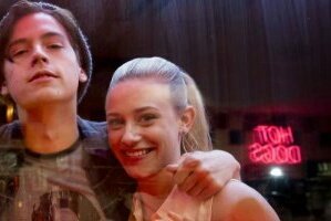 slyttherhin's tweet photo. Im doing this again lol.
Rt this to be in  DedicatedRiverdale™  gc.
-mbf
-no snakes
-no ship wars
#Riverdale #groupchat https://t.co/MRYCT05s9J