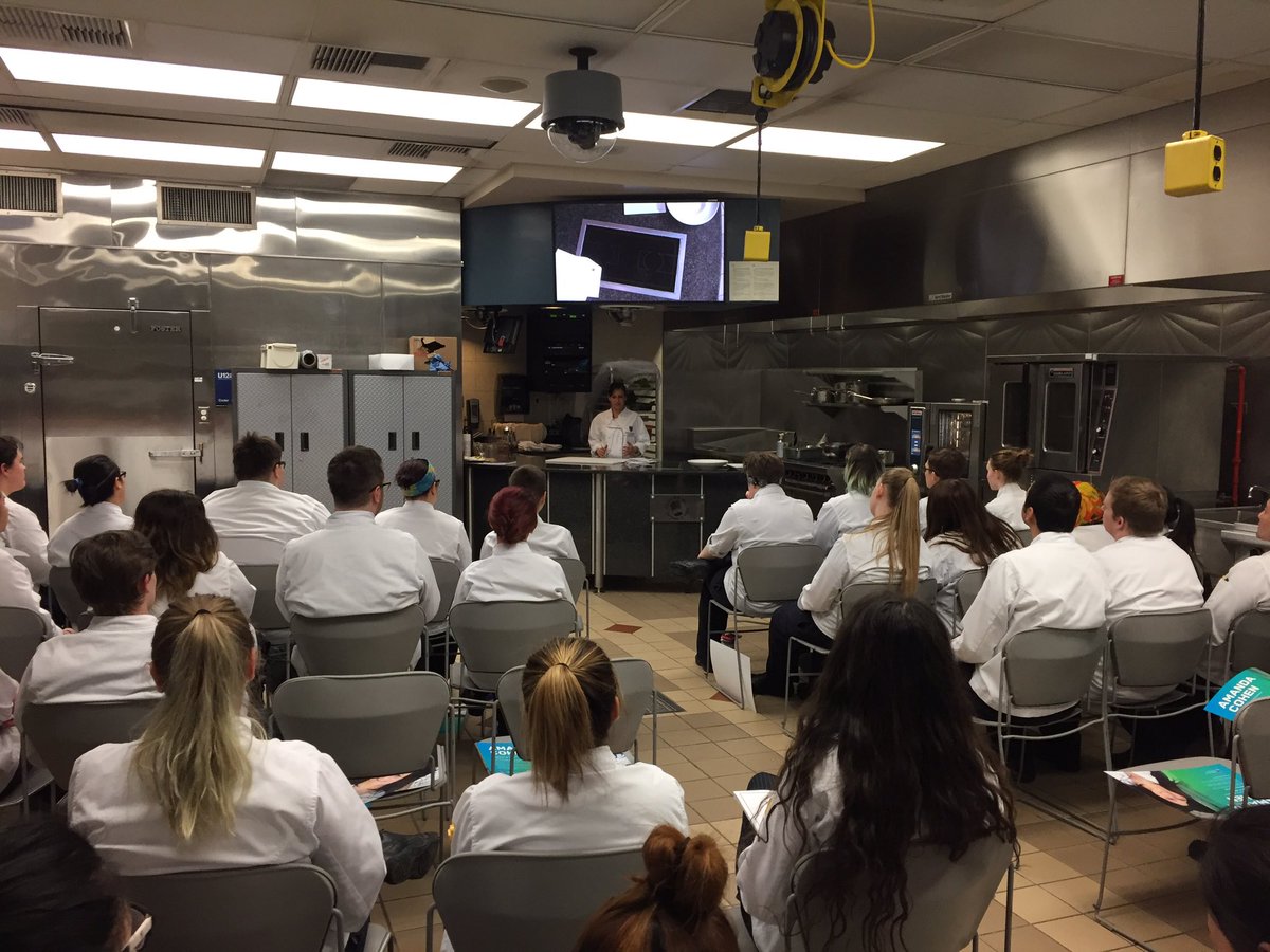 jeffwg1969's tweet photo. Excited to have Chef Amanda Cohen as our Chef In Residence this year! #dirtcandy https://t.co/ea7OOo0bMr