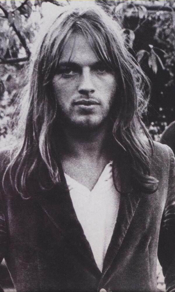 Happy Birthday to Pink Floyd\s David Gilmour, turning 71 today! One of the greatest guitarists of all time. 